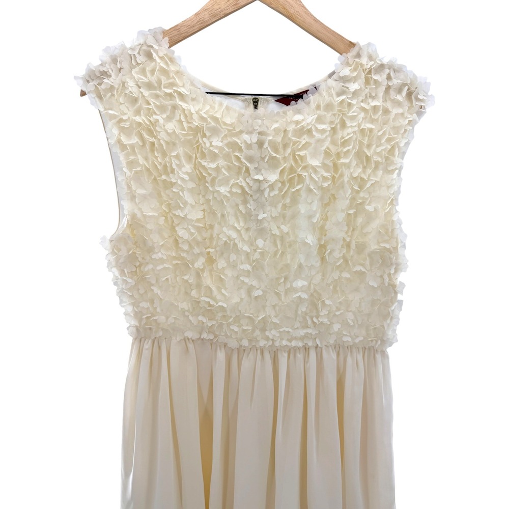 Ted Baker London Grete Cream 3D Floral Applique Chiffon Dress Size 3 US 8-10 - Picture 2 of 6
